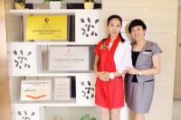 重庆美女美容师成功牵手香蕉视频网页版