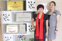 干练女BOSS的美容院香蕉网视频在线观看投资经历