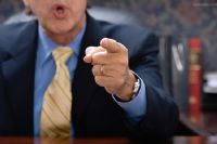 美容院老板你敢自揭短处吗