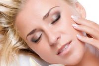 眼睛出现皱纹的原因 你注意了吗