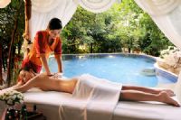 美容院顾客要求退货退卡怎么办