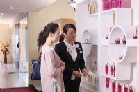 成为一名专业美容顾问怎么样