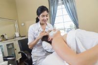 销冠美容师要学会讲笑话