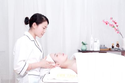 作为小白怎么选到靠谱美容院香蕉网视频在线观看香蕉黄色软件免费APP？