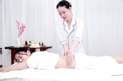 美容师不看就亏了！背熟这5句客户自愿到店