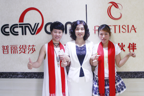 兼顾事业家庭，邓女士选择香蕉视频网页版