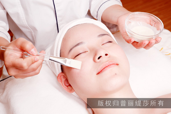 化淡妆需要哪些化妆品