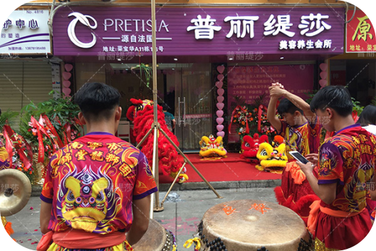 南宁香蕉视频网页版店落地荣宝华商城区，红包雨来袭