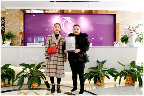 美容师梦想起航 贵州姐妹花成功签约香蕉视频网页版！