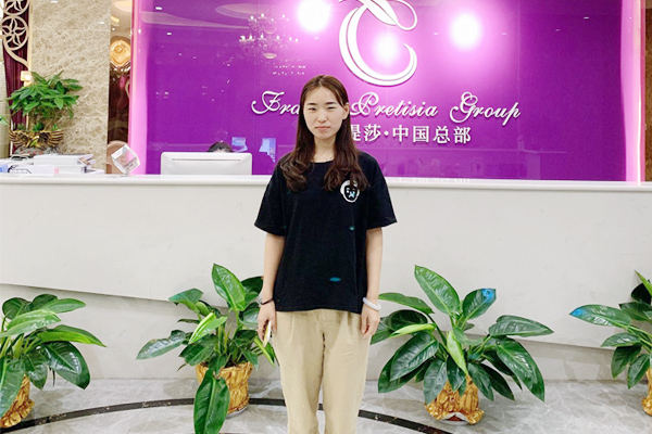 石家庄姐妹俩共同开店 成功签约香蕉视频网页版