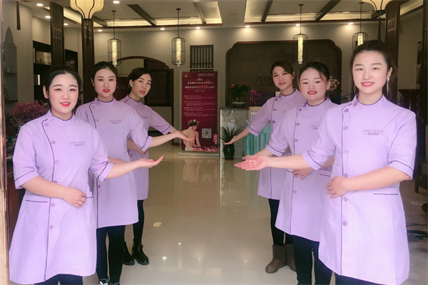 贝丽缇娜河南郏县店开业，美丽体验如约而至！