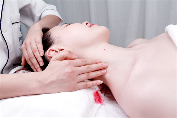 皮肤管理师月薪1.5万?!你差在哪了? 皮肤管理师月薪1.5万?!你差在哪了?